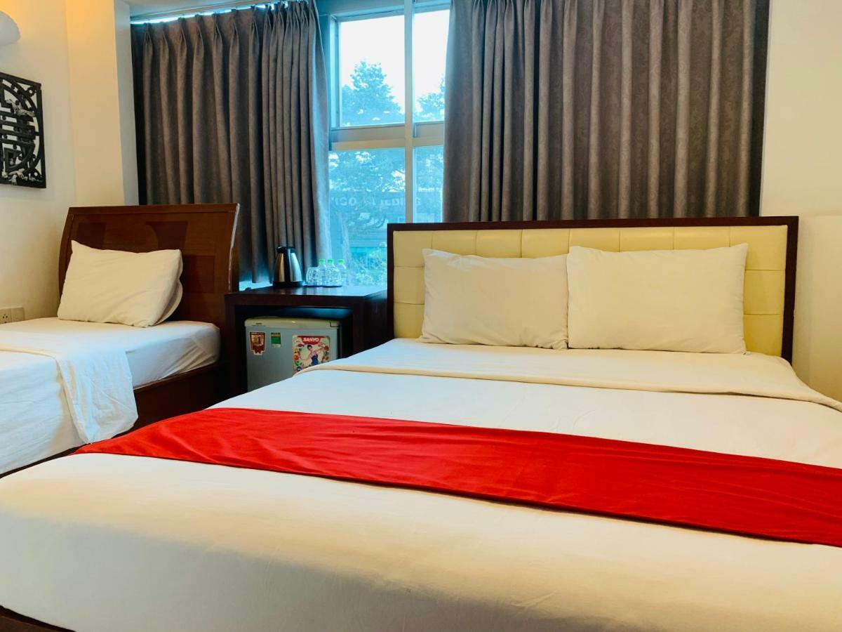 Nu Hotel *